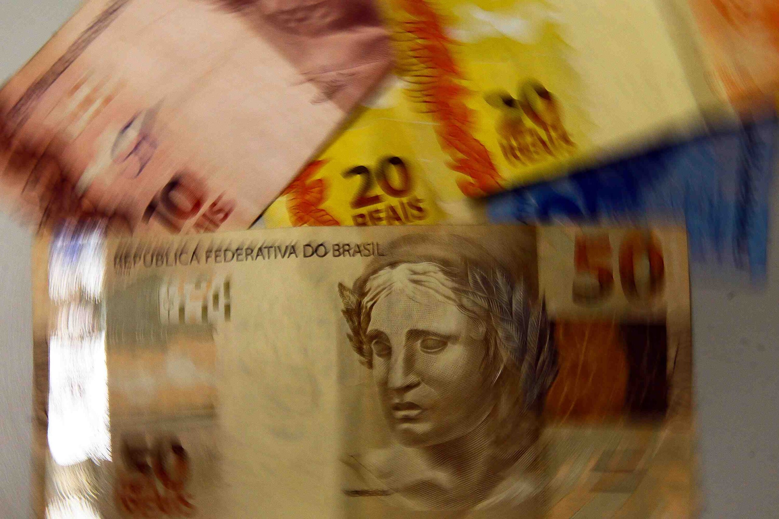 Pé-de-Meia alcançará quase 4 milhões de estudantes até setembro