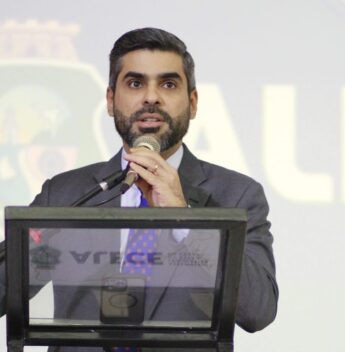 Queiroz Filho nega alinhamento com parlamentares bolsonaristas na Alece: “não significa um alinhamento partidário, e sim cobranças”